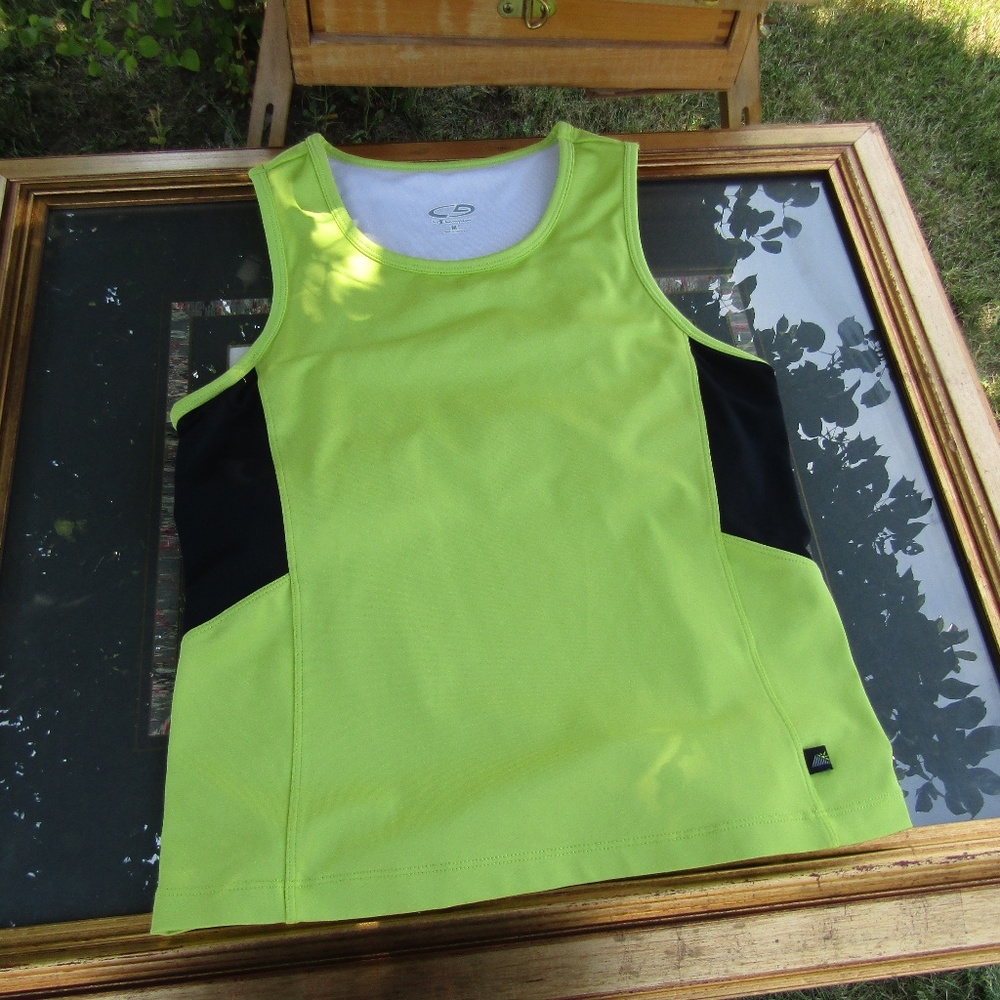 Champion Women's Size Medium Top